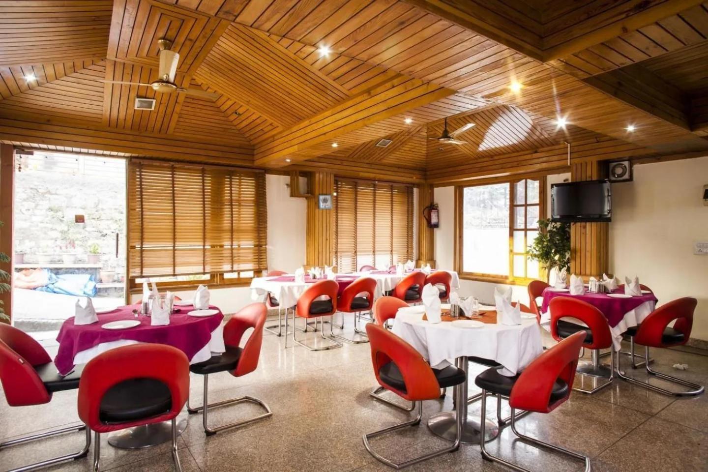 Hotel Aangan Regency Shimla Zewnętrze zdjęcie