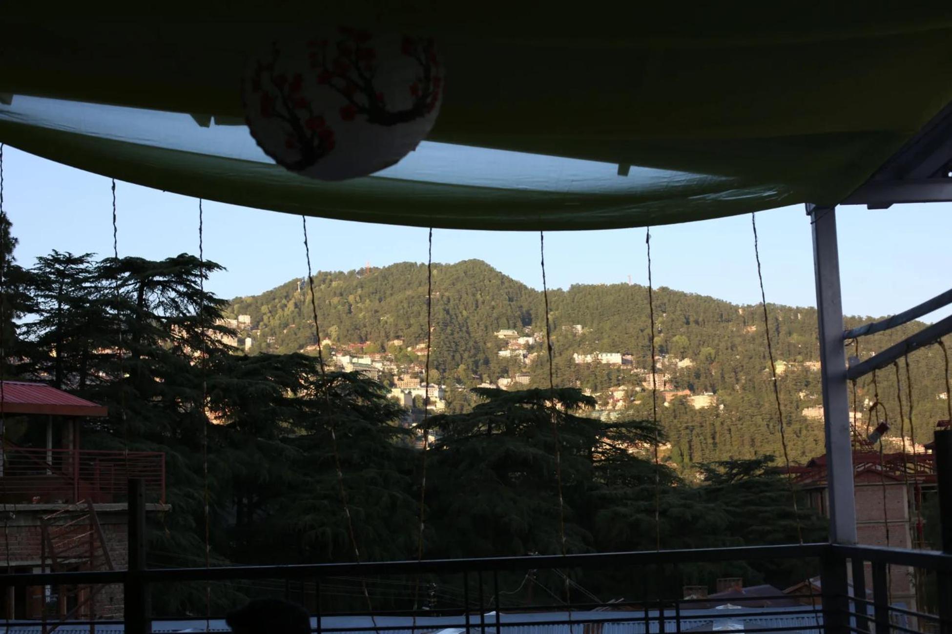 Hotel Aangan Regency Shimla Zewnętrze zdjęcie