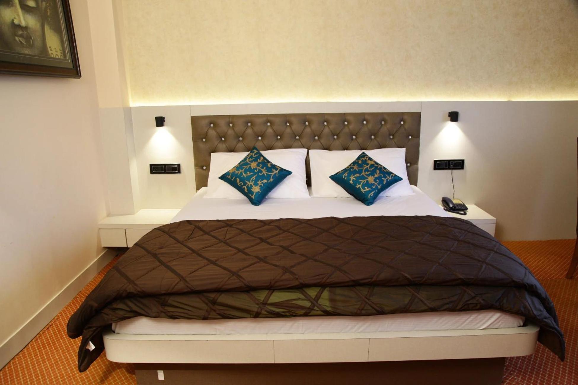 Hotel Aangan Regency Shimla Zewnętrze zdjęcie