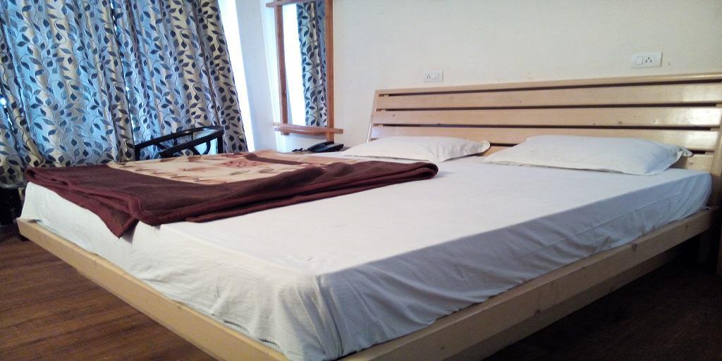 Hotel Aangan Regency Shimla Zewnętrze zdjęcie