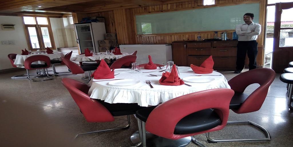 Hotel Aangan Regency Shimla Zewnętrze zdjęcie